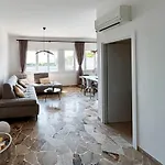 Mare Fronte Mare Apartment